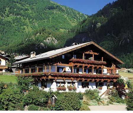 Residence Grünwald Valles Dış mekan fotoğraf